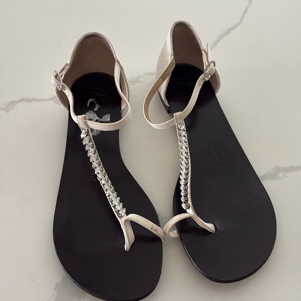 Giuseppe Zanotti Sandals flats jeweled rhinestone toe strap 39